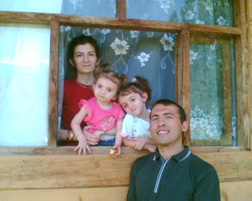 ağabeyim, yengem ve yeğenlerim