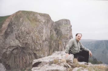 burada oturmaya yürek ister (: