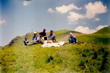 KURŞİYANDAN GÜRCİSTAN GÖZETLEME KULESİ.
