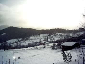 KÖYDEN KIŞ MANZARASI