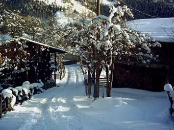 ETEREGİL MAHALLESİNDE GÜZEL BİR KIŞ MANZARASI