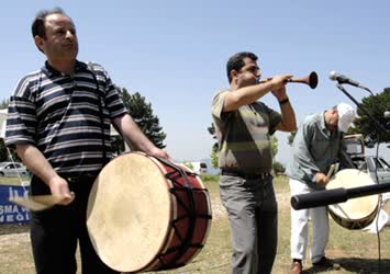 Mister Muharrem Zurnayı Yırtıyor