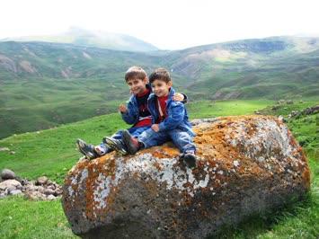Verhunal yaylasında benim oğullarım