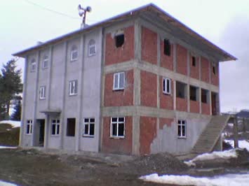 yeni cami( hayırsevenlerin yardımını bekliyor.)