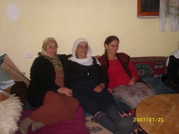 Nurdane, Nahide ve Zennure Hanımlar