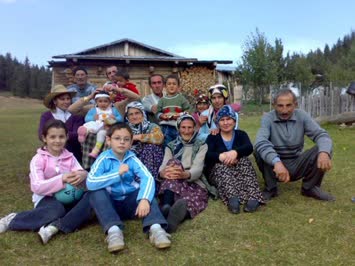 Akraba ve Komşular