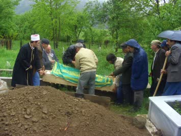 NECDET ÖZTÜRK ÜN CENAZESİNDEN-NİHAT KAYA-17.05.2008