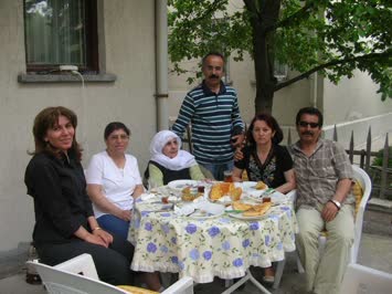 Saltanat ve Annesi