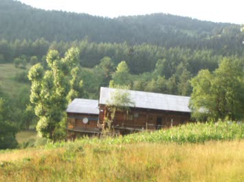 Hüzün dolu evleriyle Parnuh -2007