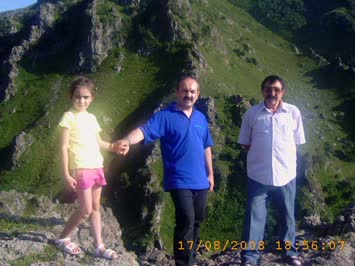 Tekrar Ucan Kayadayiz