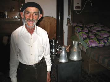 Köyümüzün Tarihi çobanı Turan Abi