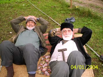Zendabanın en yaşlı çınarlarından ASKER YILDIZ[104 yaş],MUSTAFA YILDIZ[86yaş] kardeşler