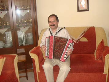 DEMİRCİ AMA ÇALAR
