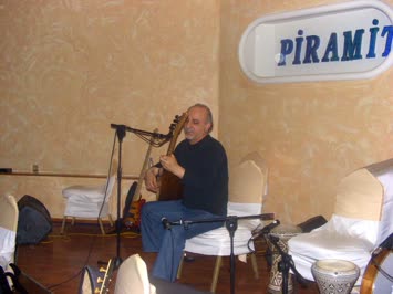 Medarı iftiharımız Nedret URAL