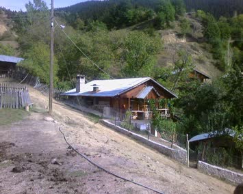 Cumogil - Yasin KÜÇÜK’ün evi