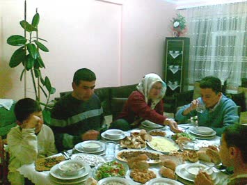 ÜLKÜ ABLAMLARDA