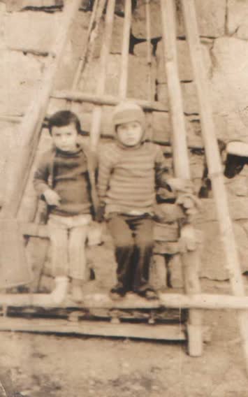 sağdaki özgür  soldaki bülent yazar