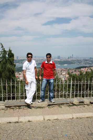 Çamlıca tepesinden...Özal Işık & Zekeriya Altun