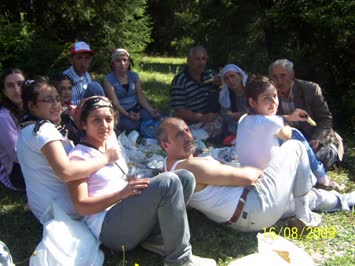Cevizliğin deresinde piknik