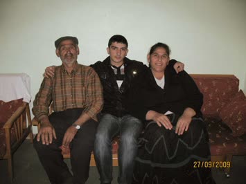 Soldan Sağa Mazlum-Torunu Orhan-Kızı Makbule Özdemir