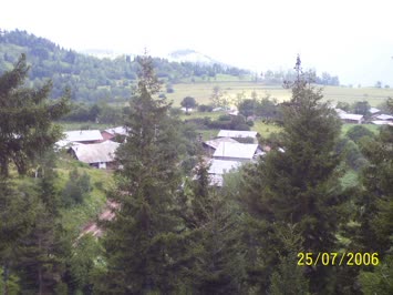köyün üst tarafından bi görünüm