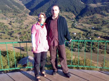 Gülden ve Ben Yavuzköydeyiz