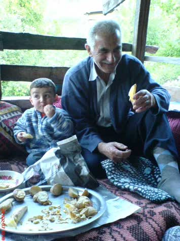 ALİ EMİ KARTOPİYİ YALNIZ YEME