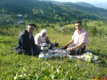 KÜÇÜK MEŞADA PİKNİK SEFASI...
