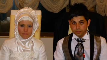 Münir ve Dudu Yazar