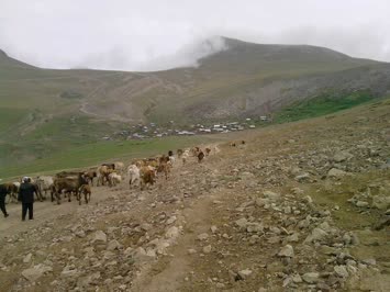 Cenkelekten köye iniş
