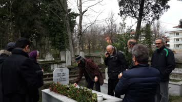 Zeki Çinerin Mezarında - Ocak 2015