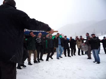 Güreşten Sonra Halay